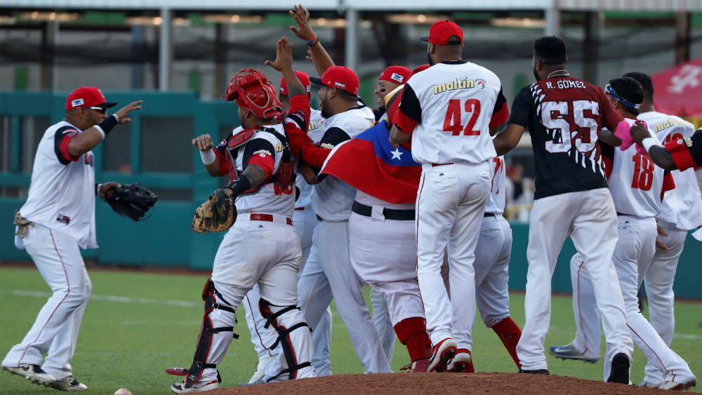 Cardenales pasan a la final de Serie del Caribe al vencer a Tomateros