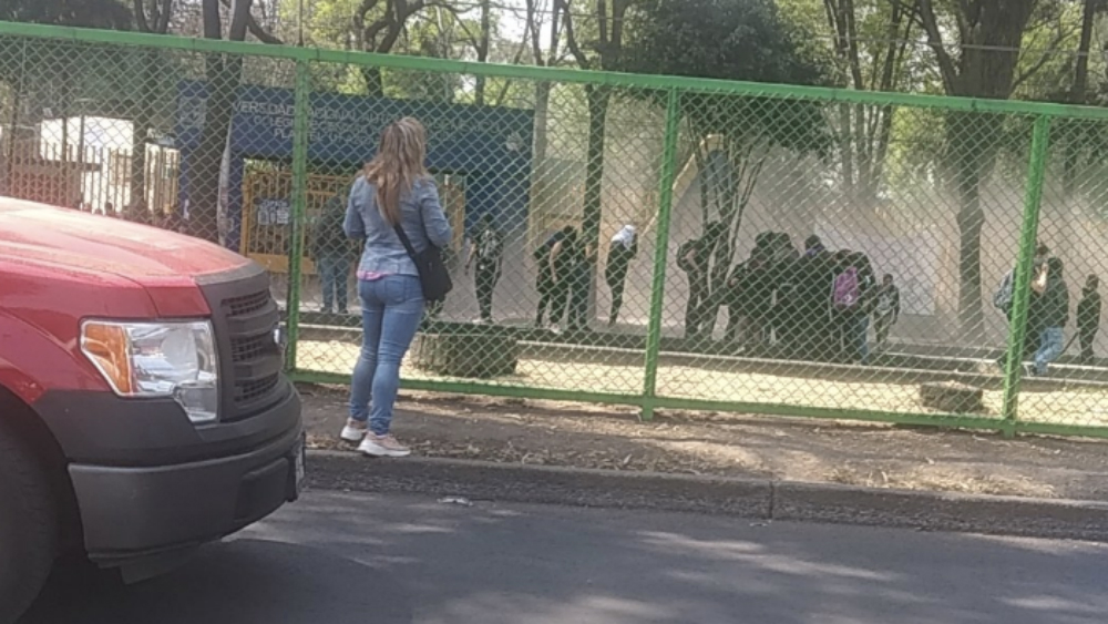 Encapuchados toman por la fuerza el CCH Azcapotzalco