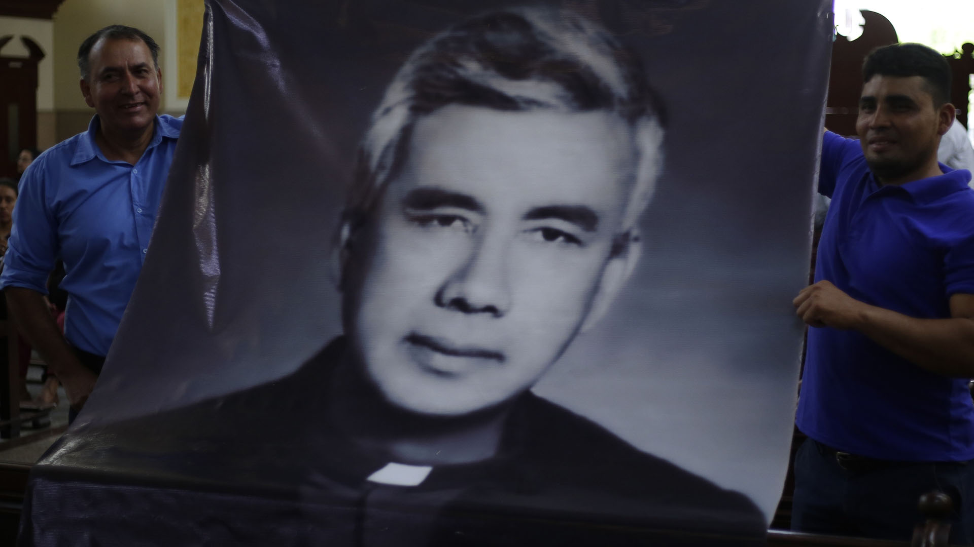 Celebran reconocimiento como mártir del cura Rutilio Grande en El Salvador Celebran reconocimiento como mártir del cura Rutilio Grande en El Salvador