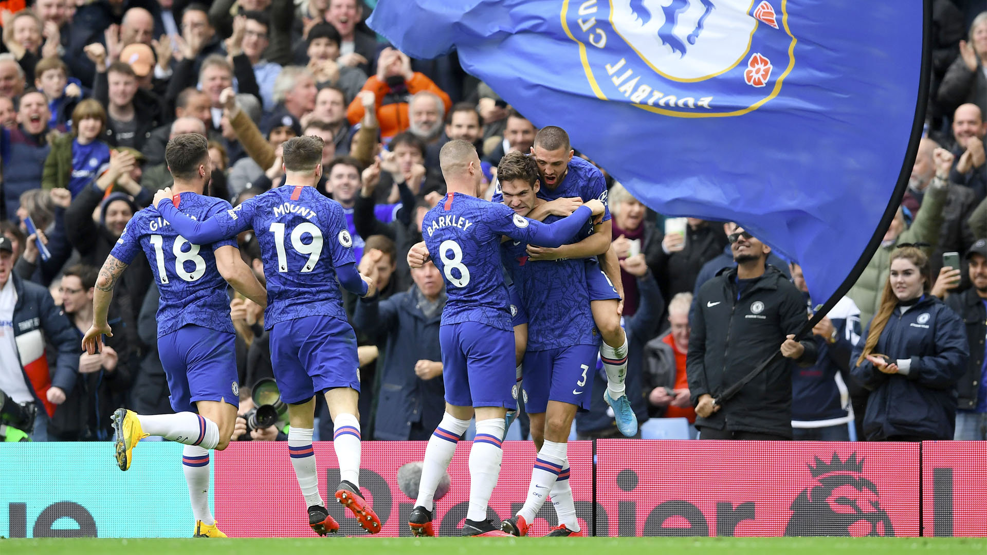Chelsea vence a Tottenham en regreso de Mourinho al Stamford Bridge