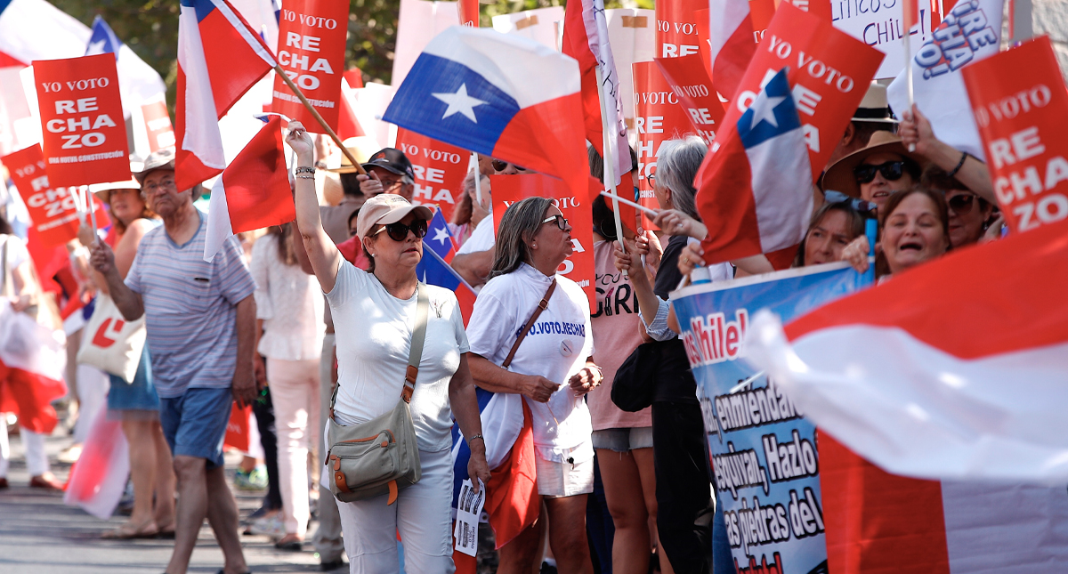 Chile descarta prohibir protestas para prevenir contagios de coronavirus