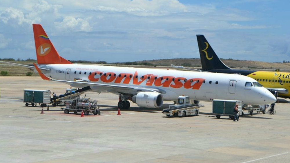 EE.UU. bloquea flota de aviones de aerolínea del gobierno de Maduro