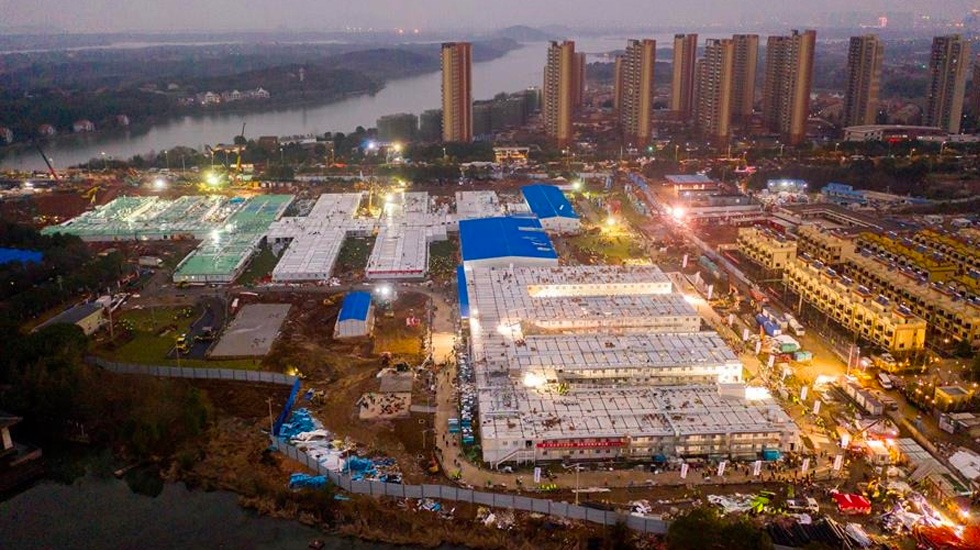 China construye hospital para atender a pacientes con coronavirus