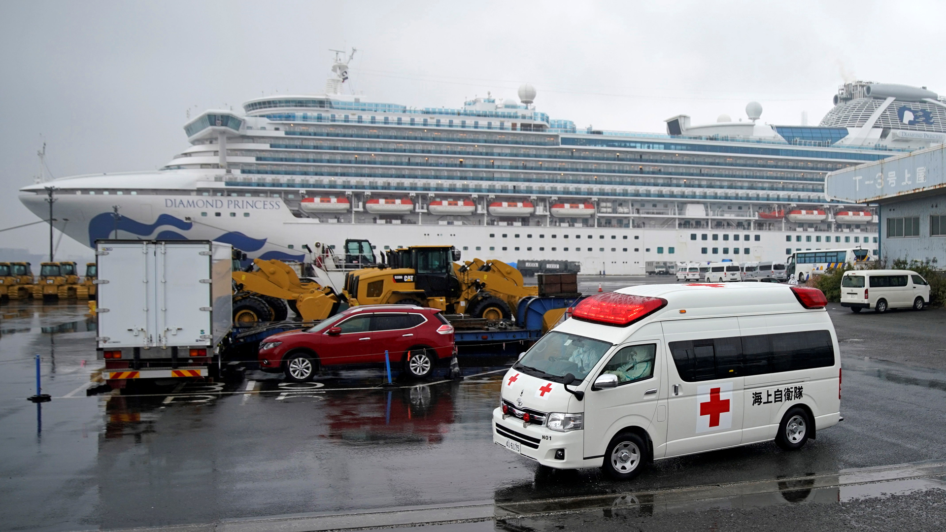 Aumentan casos de Covid-19 a bordo de crucero en cuarentena en Japón Aumentan casos de Covid-19 a bordo de crucero en cuarentena en Japón