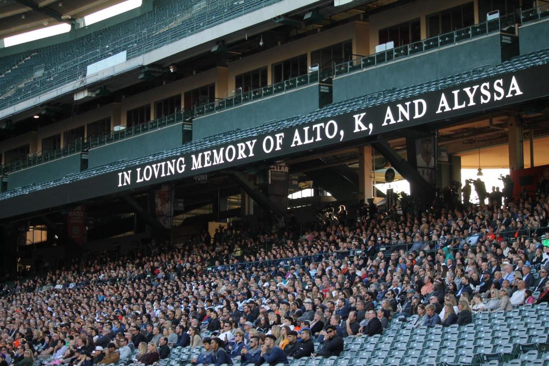 Realizan memorial de entrenador Altobelli, su esposa e hija que murieron junto a Kobe Bryant - descarga-1