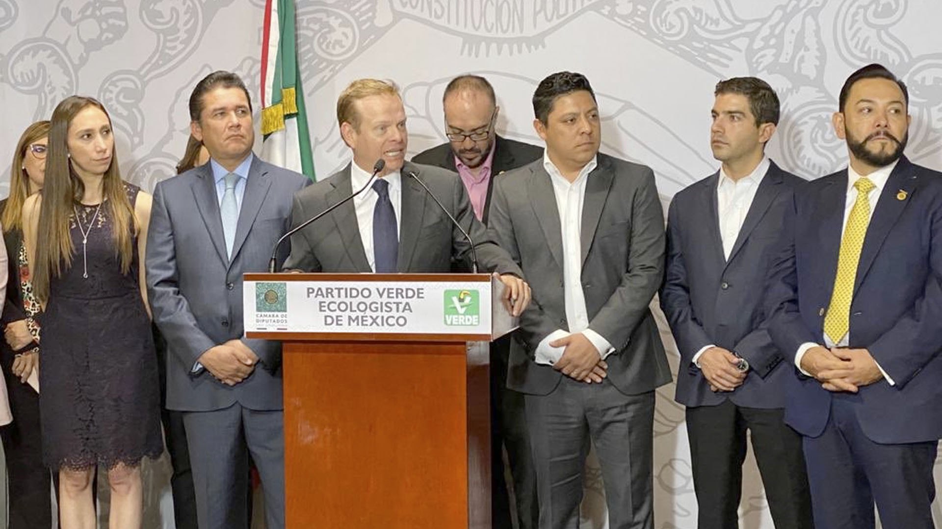 Diputados del PVEM plantean pena de muerte para feminicidas