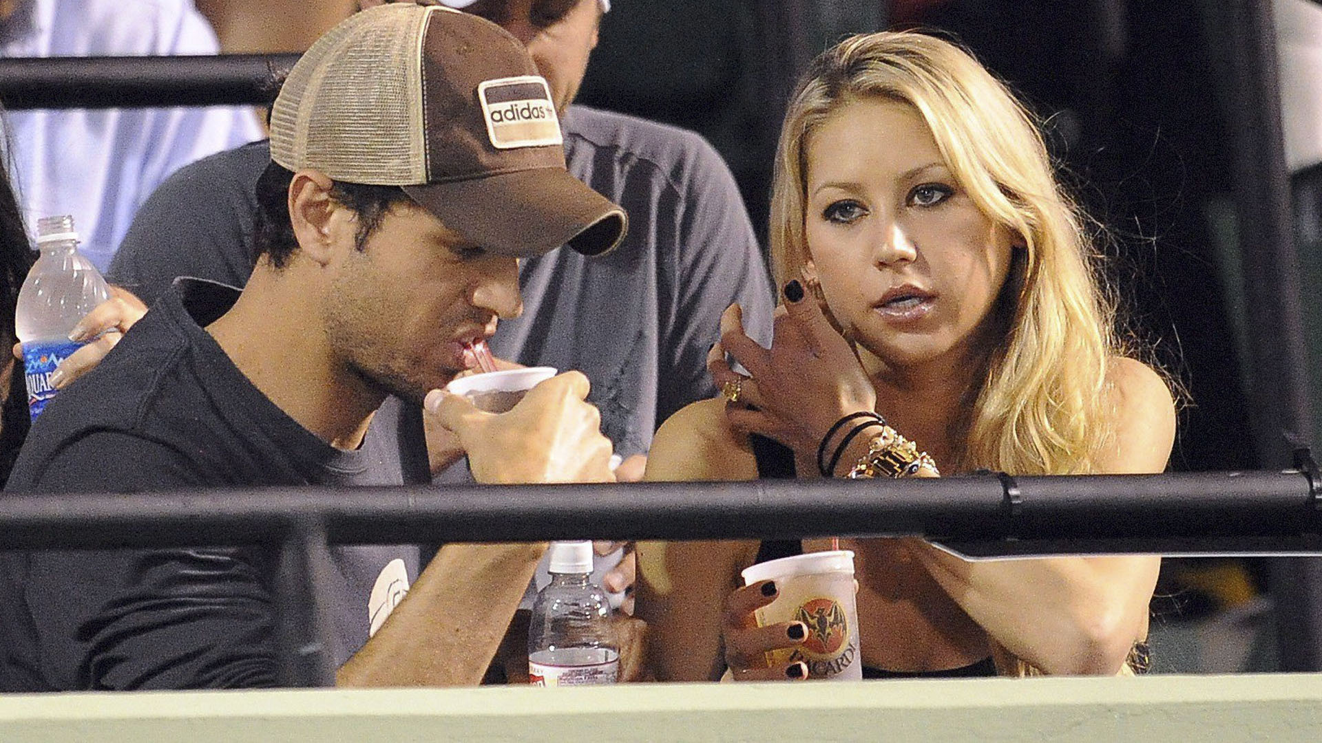 Enrique Iglesias y Anna Kournikova se convierten en padres por tercera vez Enrique Iglesias y Anna Kournikova se convierten en padres por tercera vez