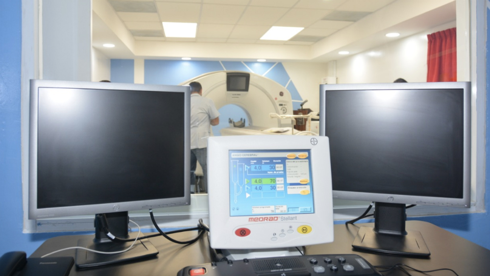 Dona Pemex 32 mdp a hospitales de Tabasco