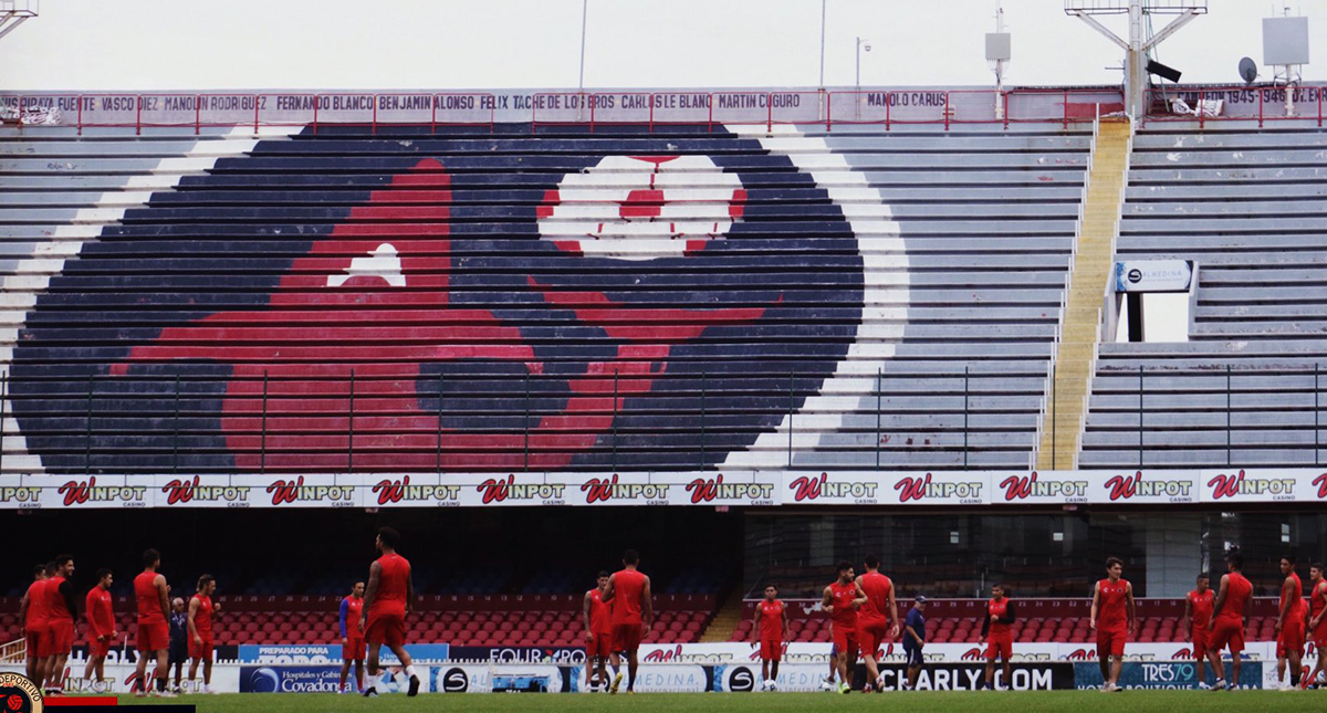 Dueño del Veracruz denuncia a FMF y pide restitución del equipo