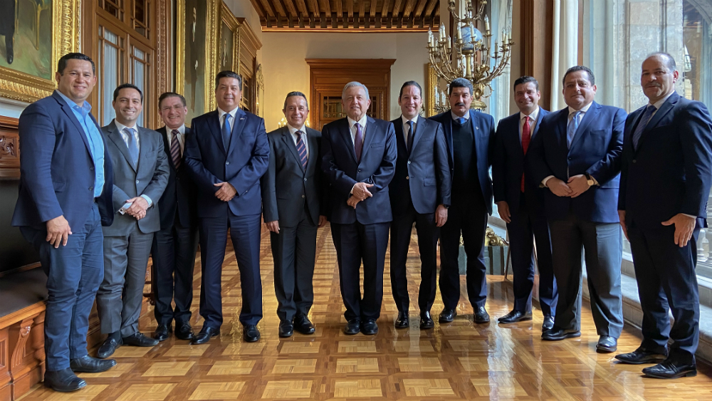 Gobernadores del PAN no llegan a un acuerdo con AMLO por INSABI