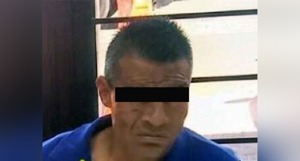 Detienen a hombre en muletas por asaltar y atacar con navaja a transeúnte