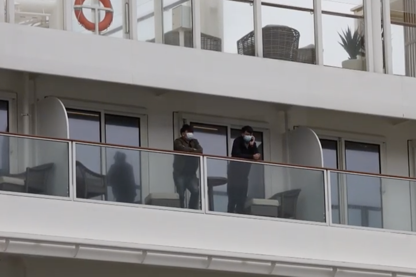 Hong Kong pone en cuarentena a 3.600 pasajeros y tripulantes de un crucero