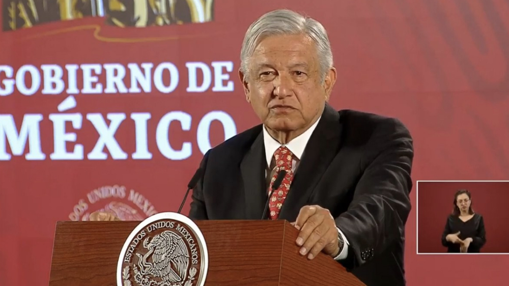 AMLO arremete contra WSJ: “No soy Santa Anna ni Porfirio Díaz”