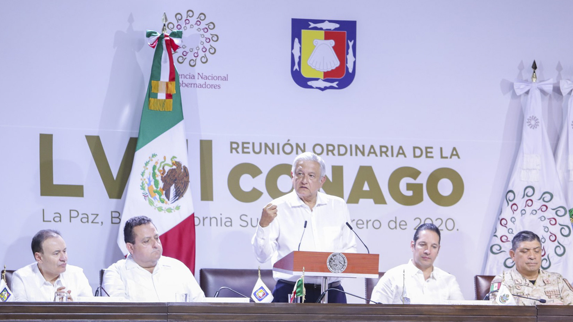 Conago pide homologar tipo penal de feminicidio; AMLO reconoce la ‘buena propuesta’