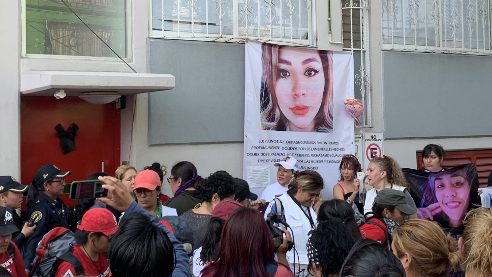 Marchan en honor a Ingrid Escamilla en la CDMX