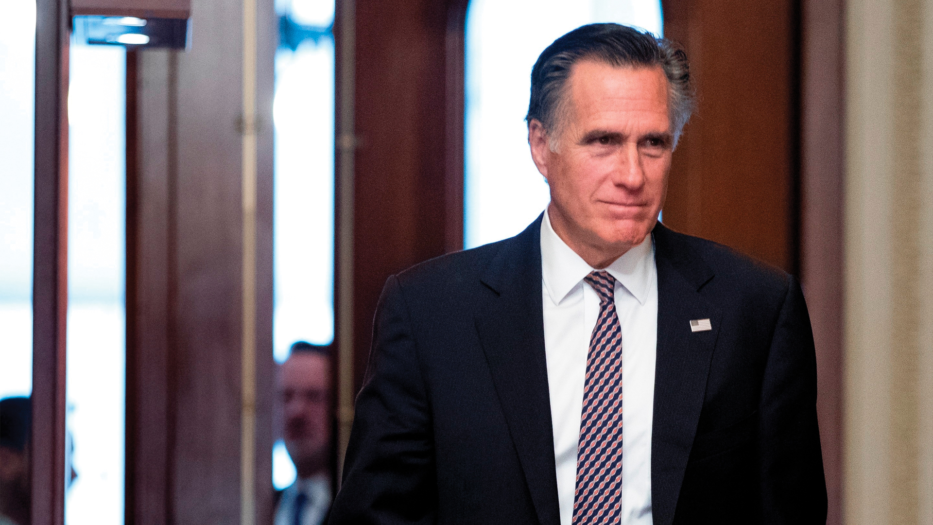 El republicano Mitt Romney anuncia que votará a favor de condenar a Donald Trump