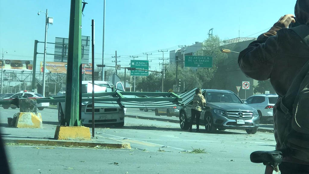 Fuertes vientos en Monterrey provocan daños - monterrey-danos-vientos-fuertes-nuevo-leon-3
