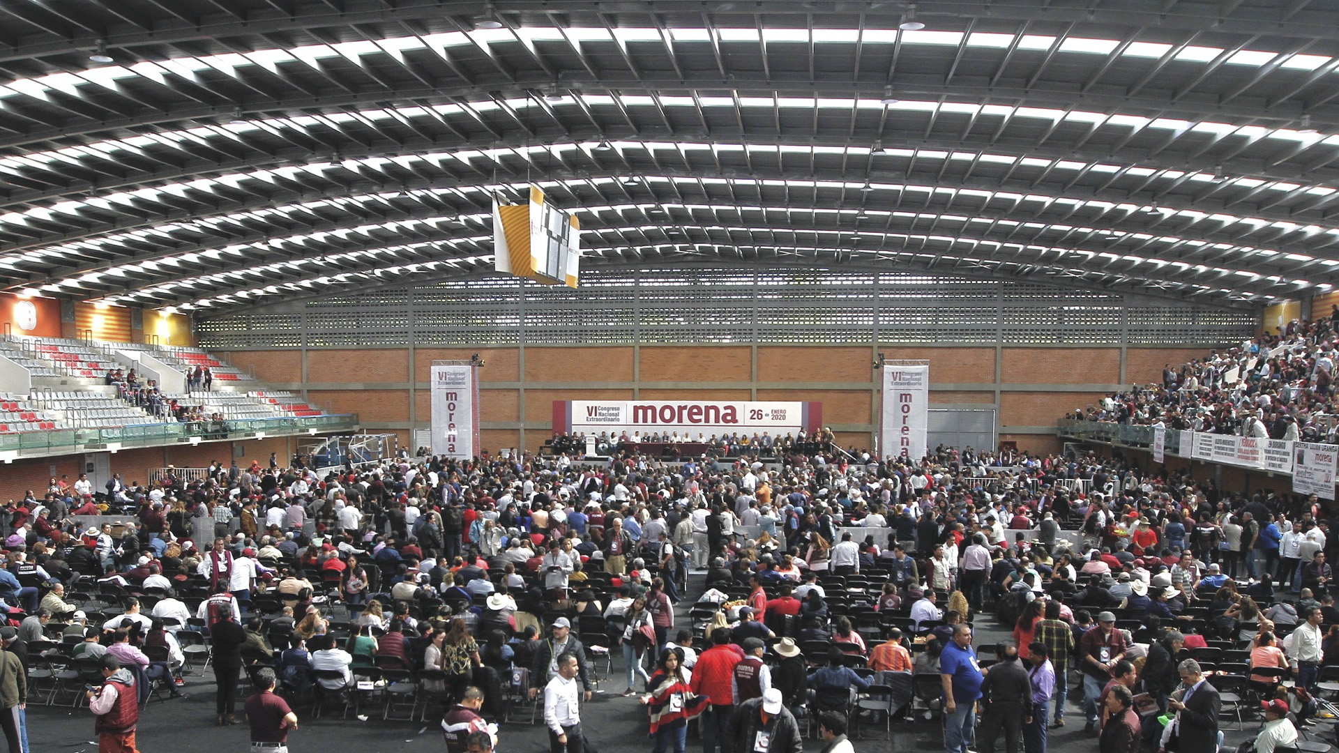 López Obrador avala que INE organice encuesta para renovar dirigencia de Morena