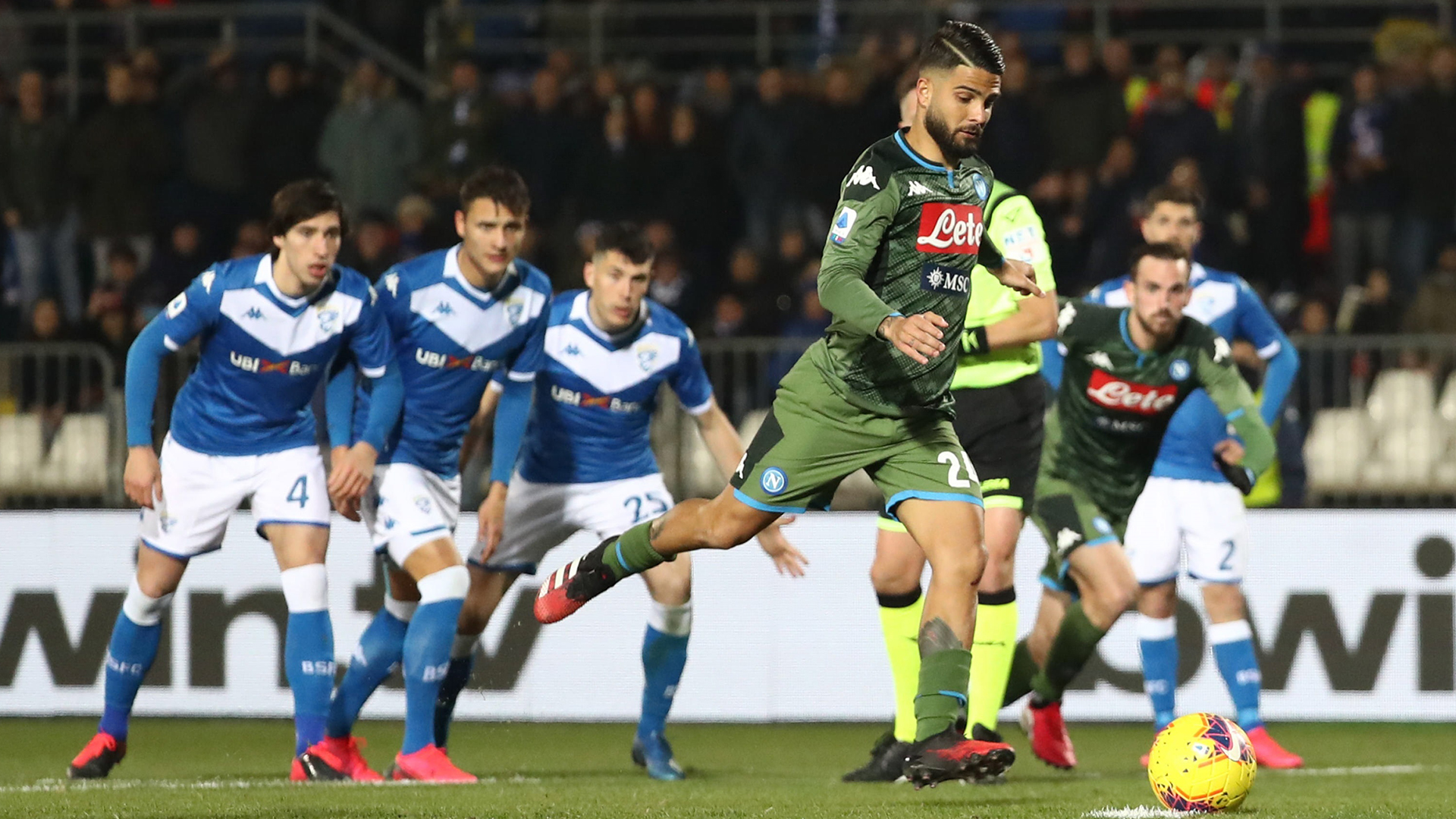 #Video Multan al Brescia por insultos al Napoli referentes al coronavirus