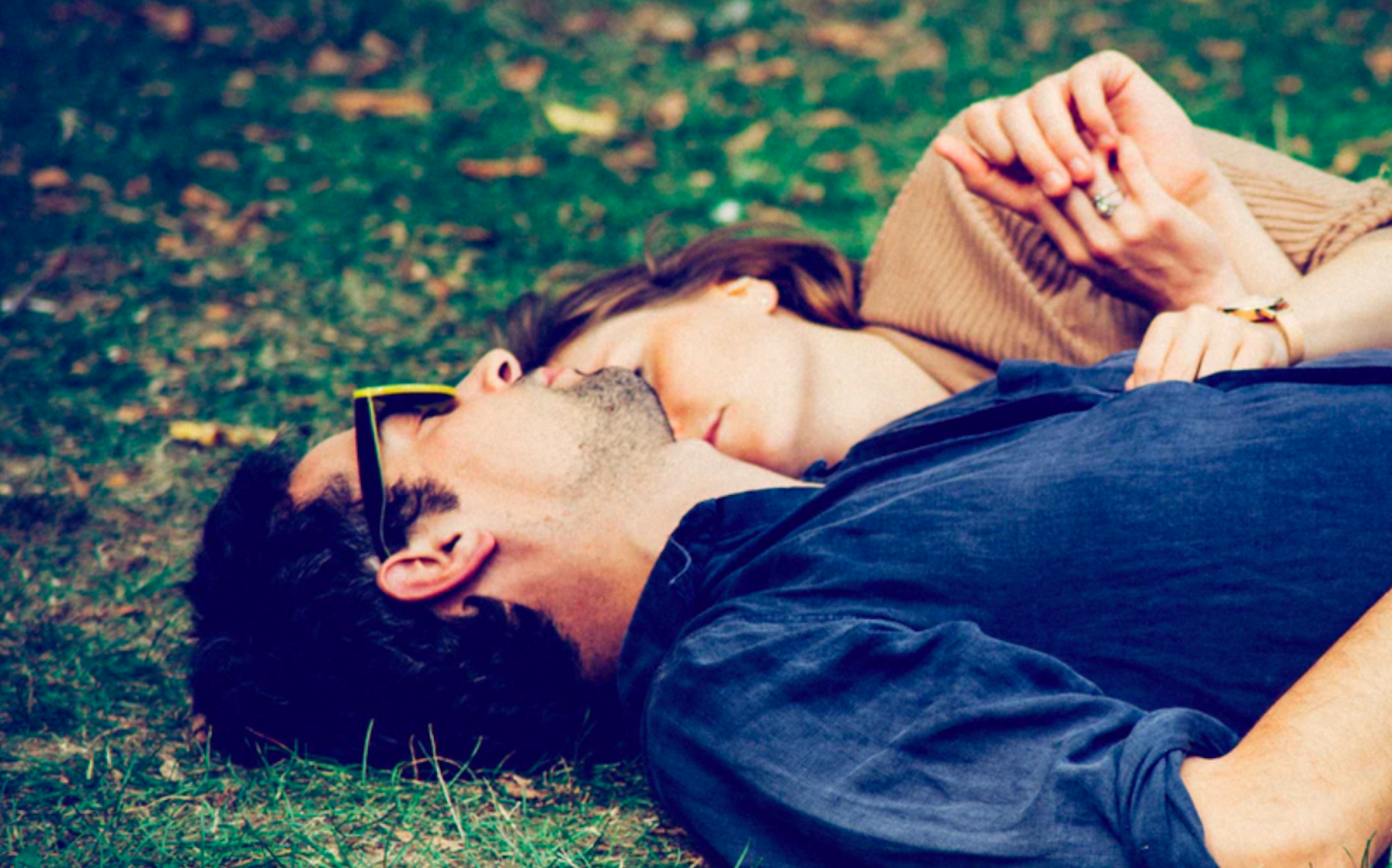 Estudio revela que aroma de pareja sentimental mejoraría calidad del sueño