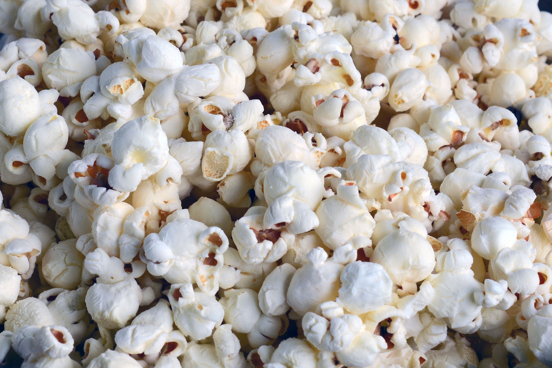 ¿Por qué comemos palomitas en el cine?