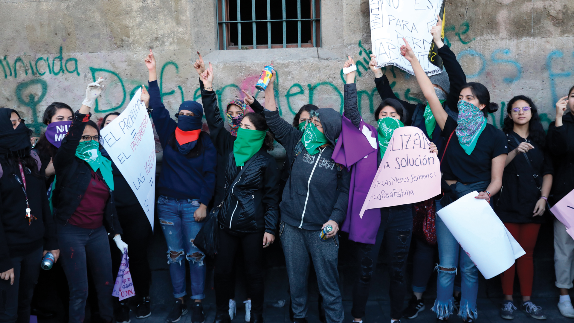 Mujeres convocan a paro nacional tras ola de feminicidios