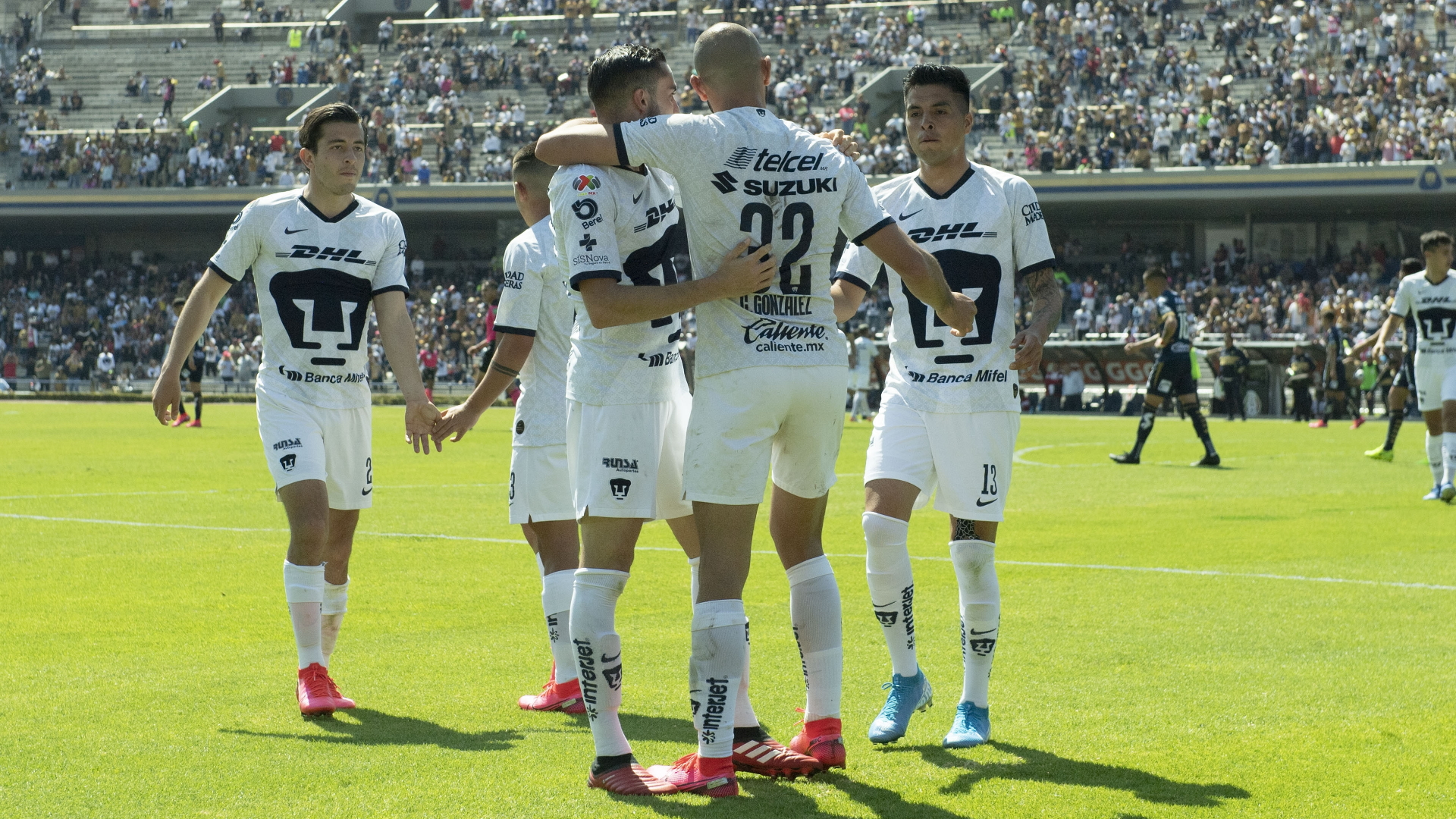 Pumas golea al San Luis y mantiene su invicto