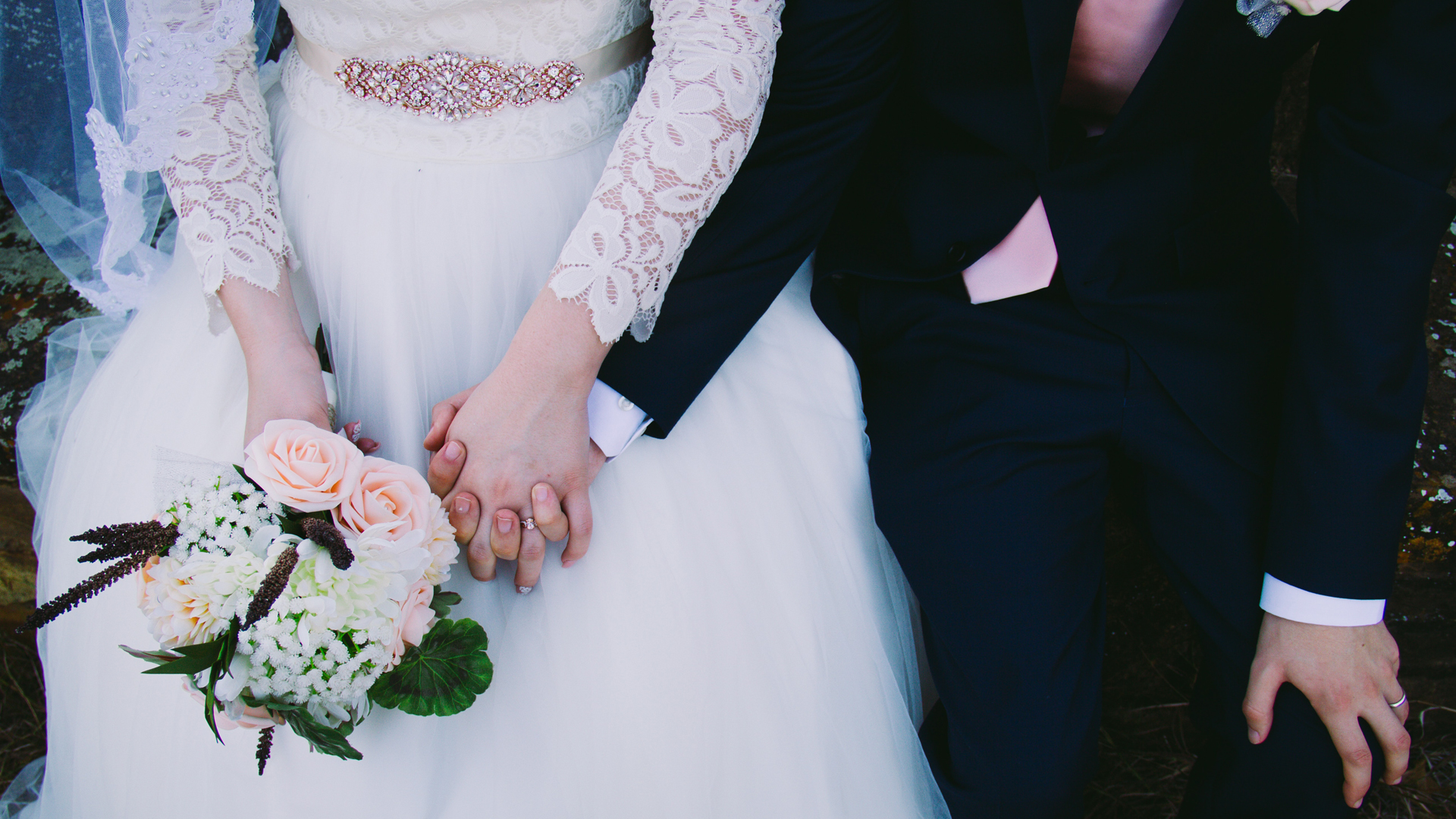 Disminuyen los matrimonios y aumentan los divorcios en México