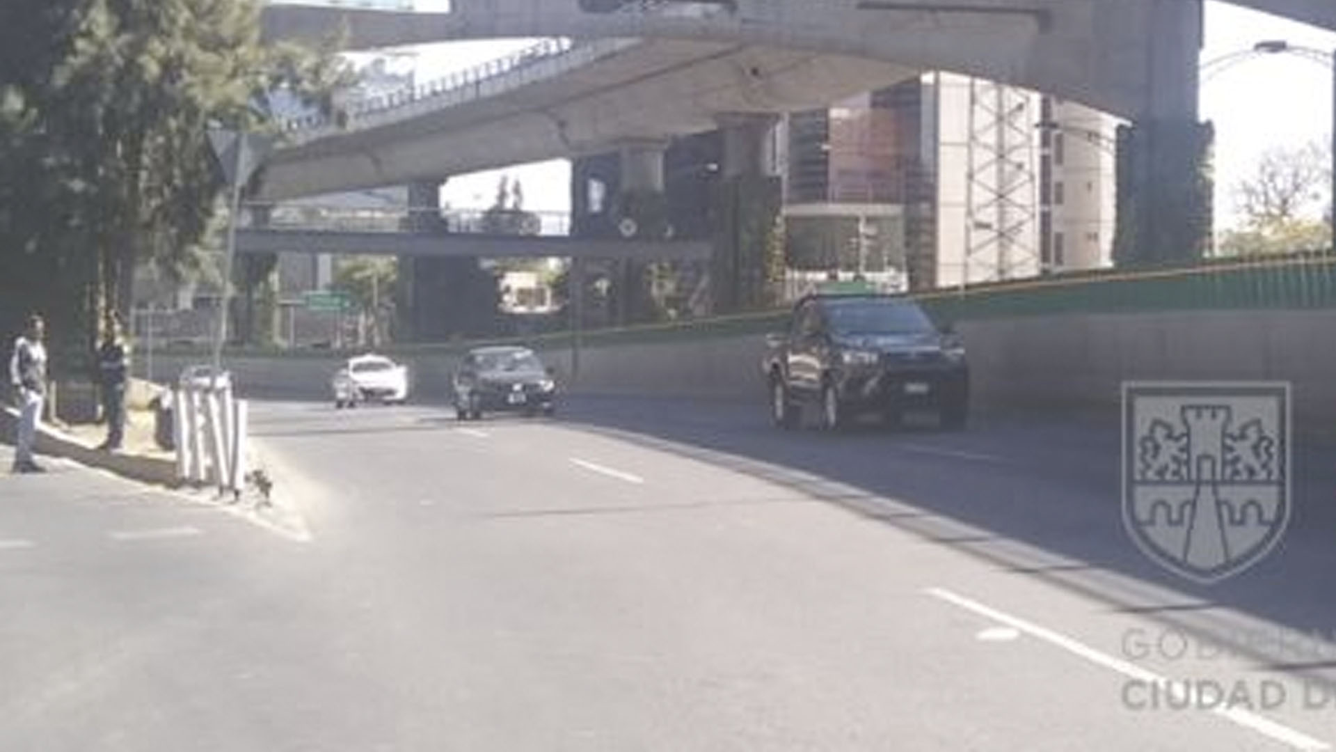 Restablecen circulación en Periférico Sur tras bloqueo de electricistas