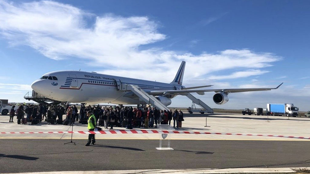 Mexicanos procedentes de Wuhan concluyen cuarentena en Francia; regresarán a México Mexicanos procedentes de Wuhan concluyen cuarentena en Francia; regresarán a México