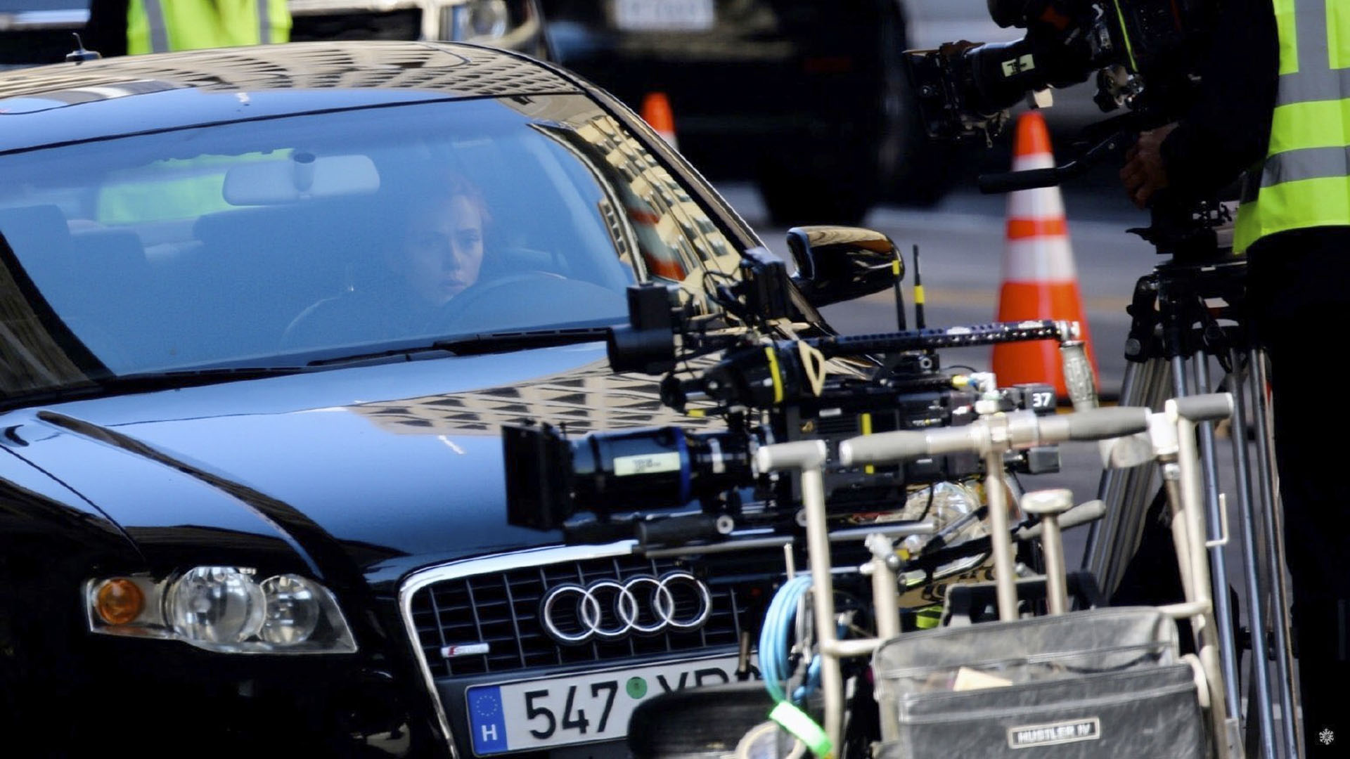 Revelan imágenes del detrás de cámaras de ‘Black Widow’