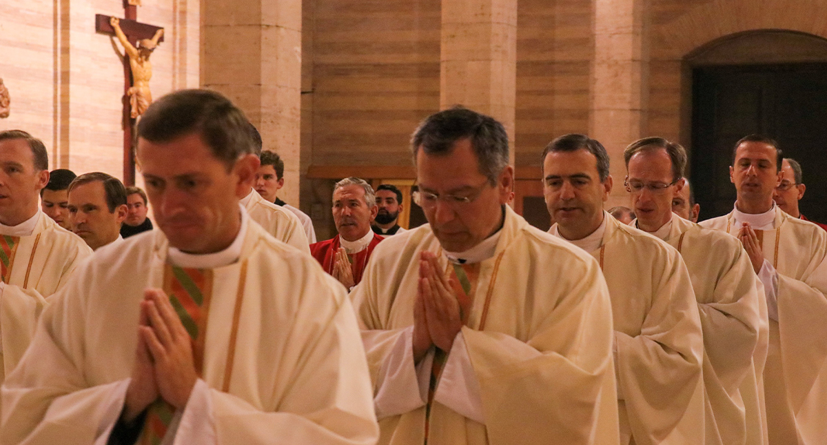 CNDH dicta medidas cautelares para proteger a víctimas de Legionarios de Cristo CNDH dicta medidas cautelares para proteger a víctimas de Legionarios de Cristo