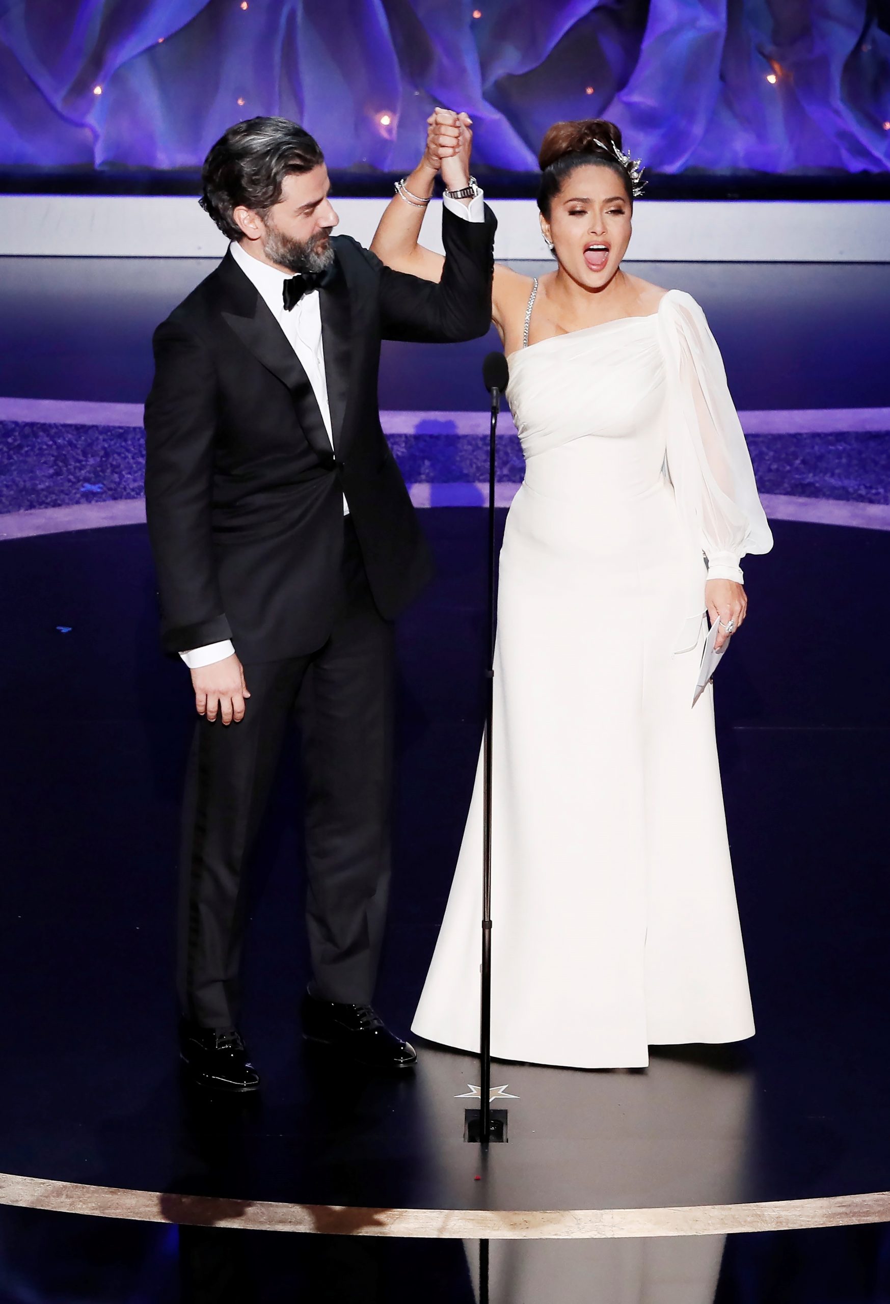 Phoenix, Zellweger y 'Parasite' se llevan la noche del Óscar - salma-hayek-1-scaled