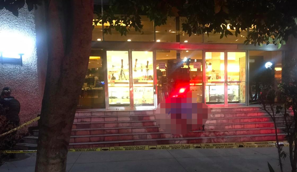 Balean a gerente de Sanborns de Benito Juárez