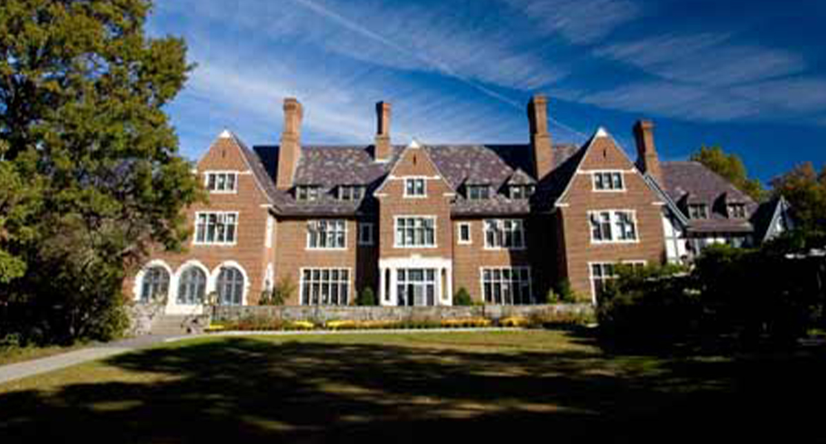 Padre de familia prostituyó a compañeras de universidad de su hija