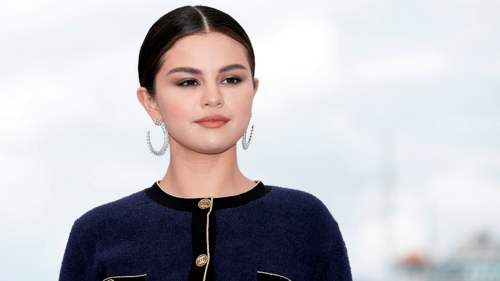 Selena Gómez llama a indocumentados “mi gente” en entrevista