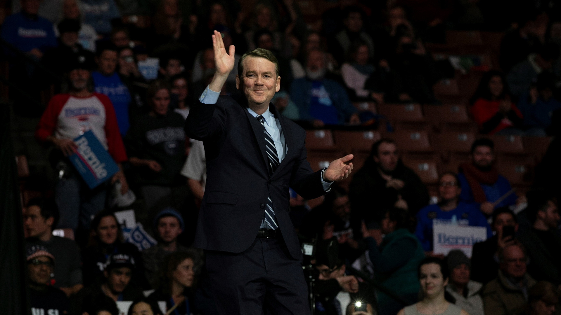 Michael Bennet y Andrew Yang renuncian a la carrera presidencial de EE.UU.