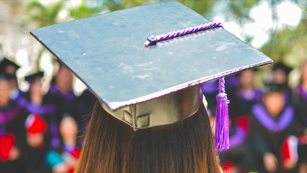 Partido Verde propone titulación gratuita en México