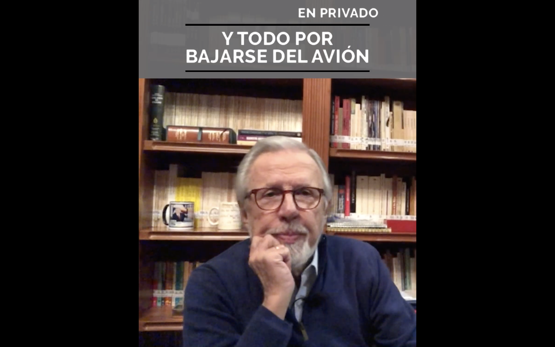 Y todo por bajarse del avión