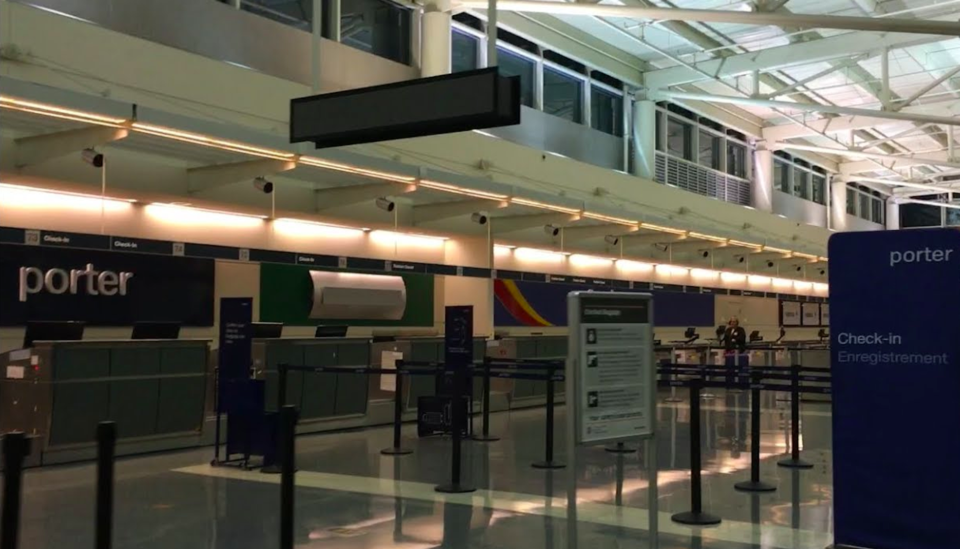 Cierran torre de control del Aeropuerto Midway de Chicago por casos de COVID-19 Cierran torre de control del Aeropuerto Midway de Chicago por casos de COVID-19