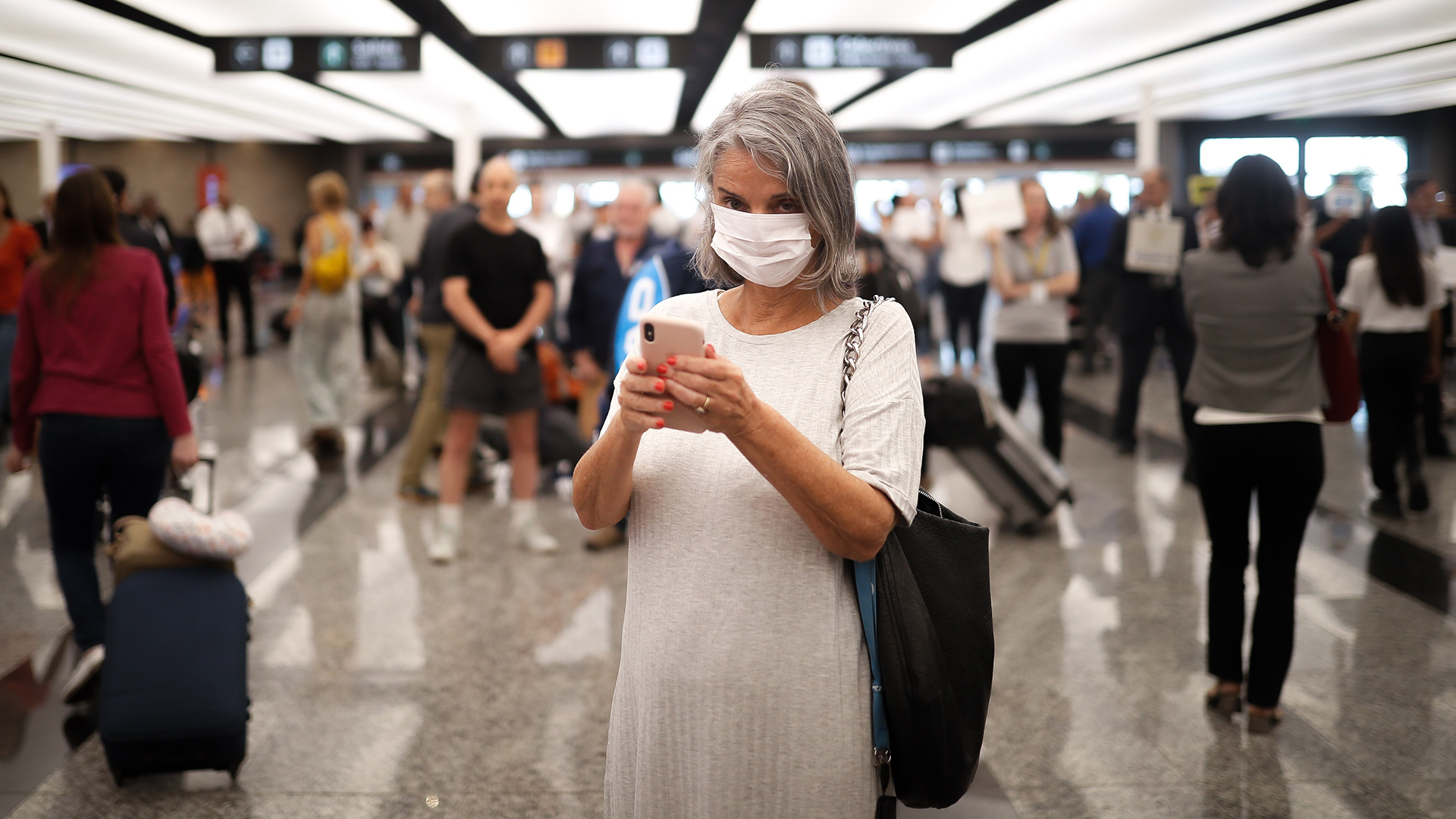 Argentina suspende vuelos procedentes de Europa y EE.UU. por COVID-19