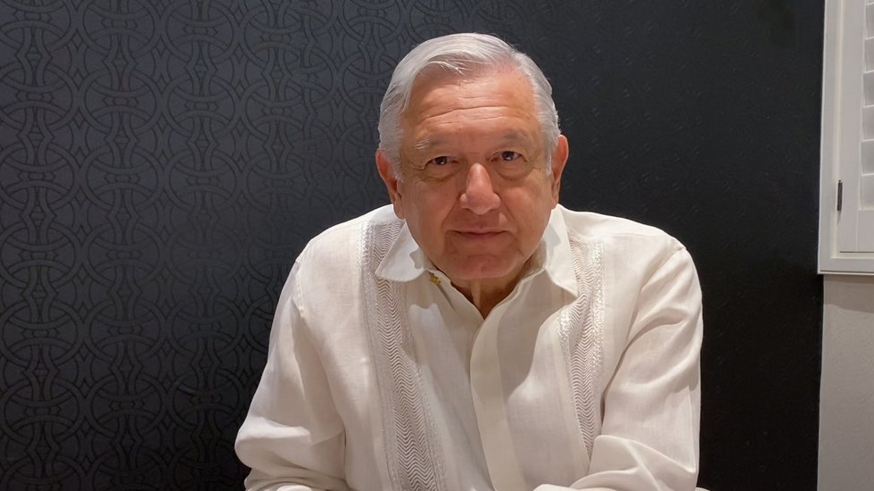 AMLO pide no salir de casa y seguir indicaciones de autoridades sanitarias