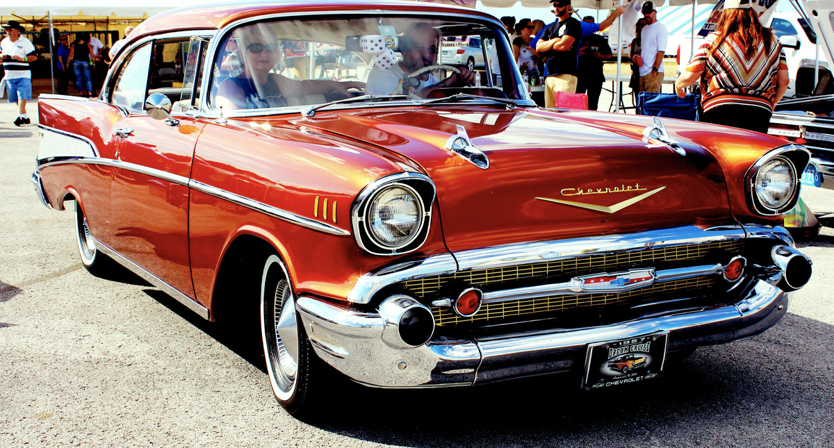 Invaden Valencia 45 automóviles clásicos