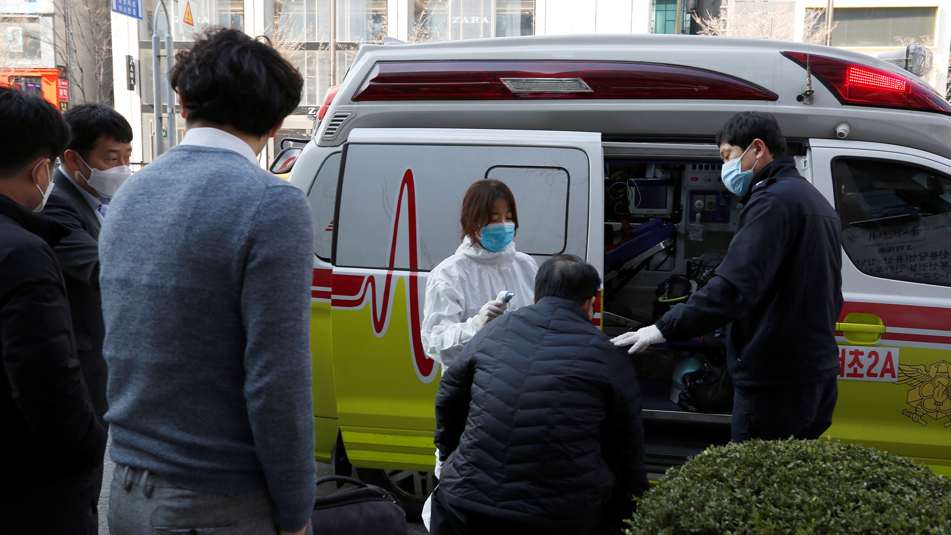 Muere paciente curado de COVID-19 en Wuhan días después de salir del hospital