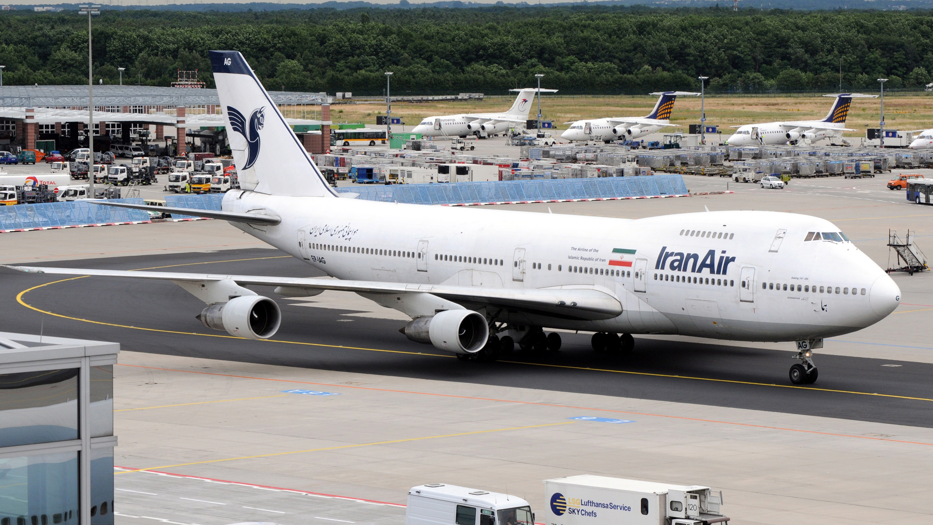 Iran Air suspende vuelos a Europa por coronavirus