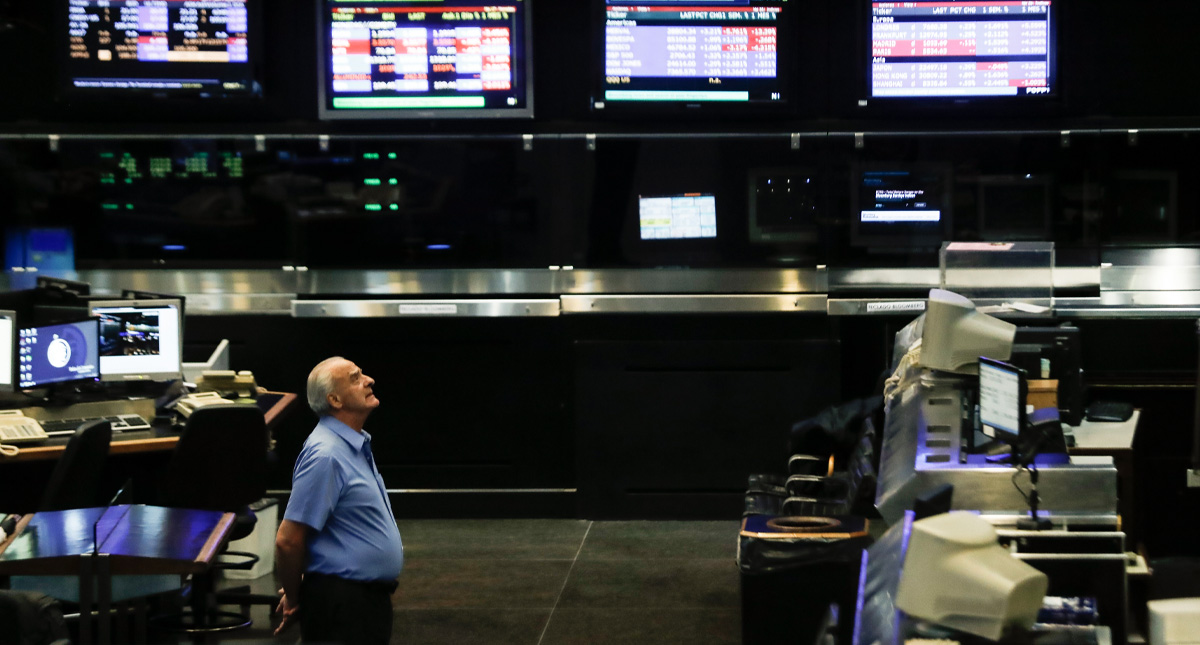 Bolsa de Buenos Aires baja 12.17 % por expansión de COVID-19 y caída del petróleo