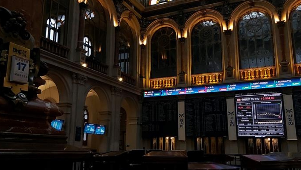 Bolsas europeas cambian tendencia tras apertura y pierden hasta 3.5 % Bolsas europeas cambian tendencia tras apertura y pierden hasta 3.5 %