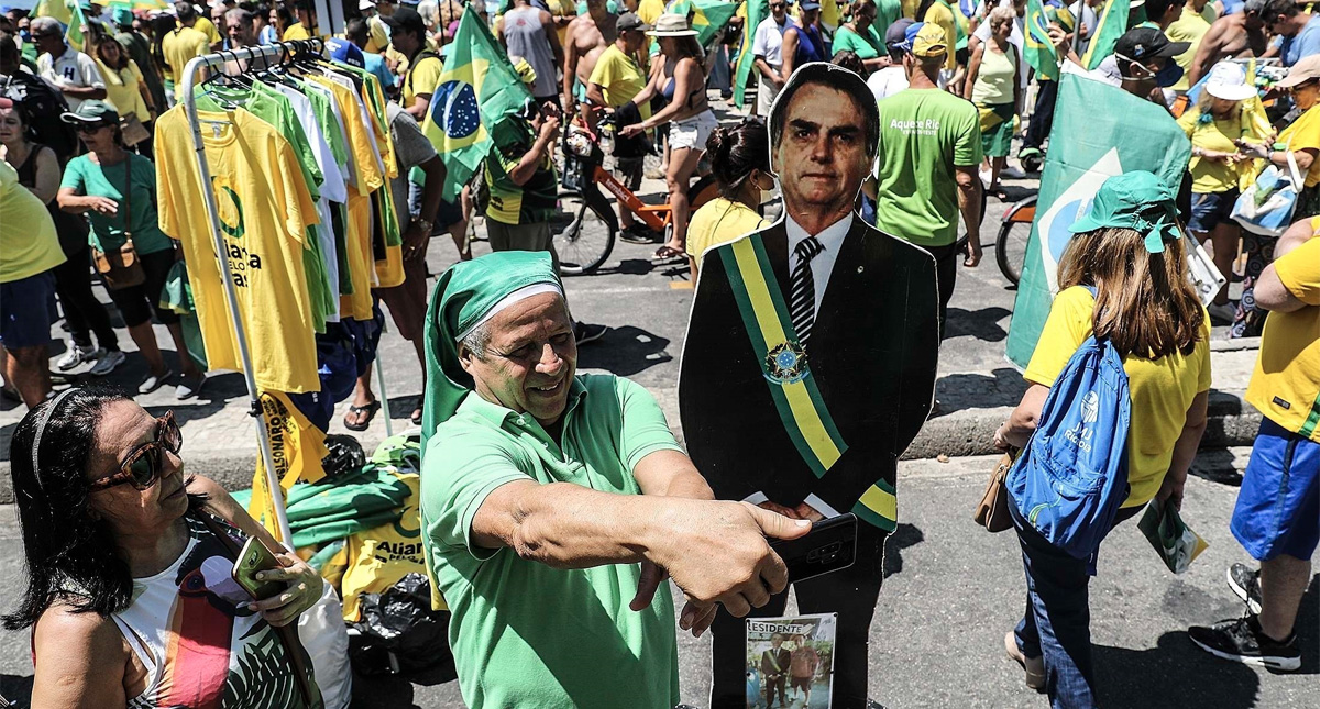 “Yo tengo que estar junto al pueblo”; Bolsonaro defiende presencia en actos públicos pese a COVID-19 “Yo tengo que estar junto al pueblo”; Bolsonaro defiende presencia en actos públicos pese a COVID-19