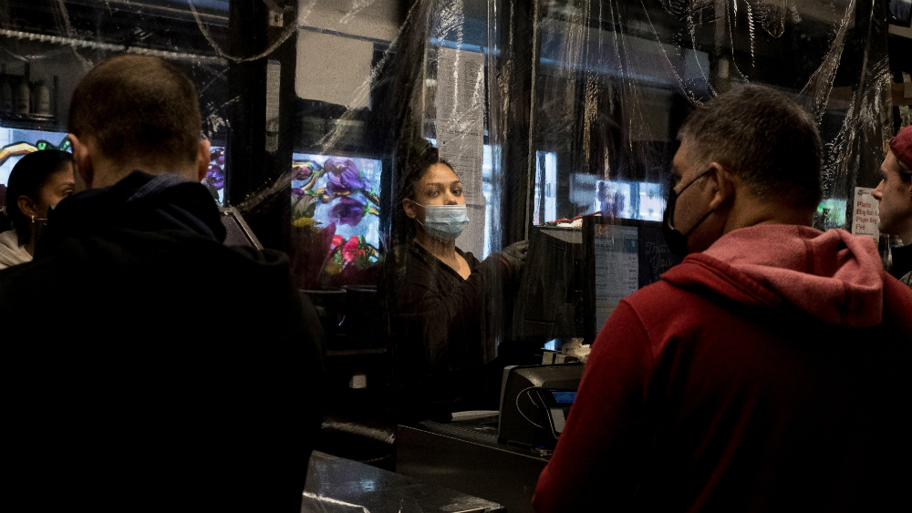 Nueva York supera los 30 mil casos de COVID-19 y alerta del agujero económico