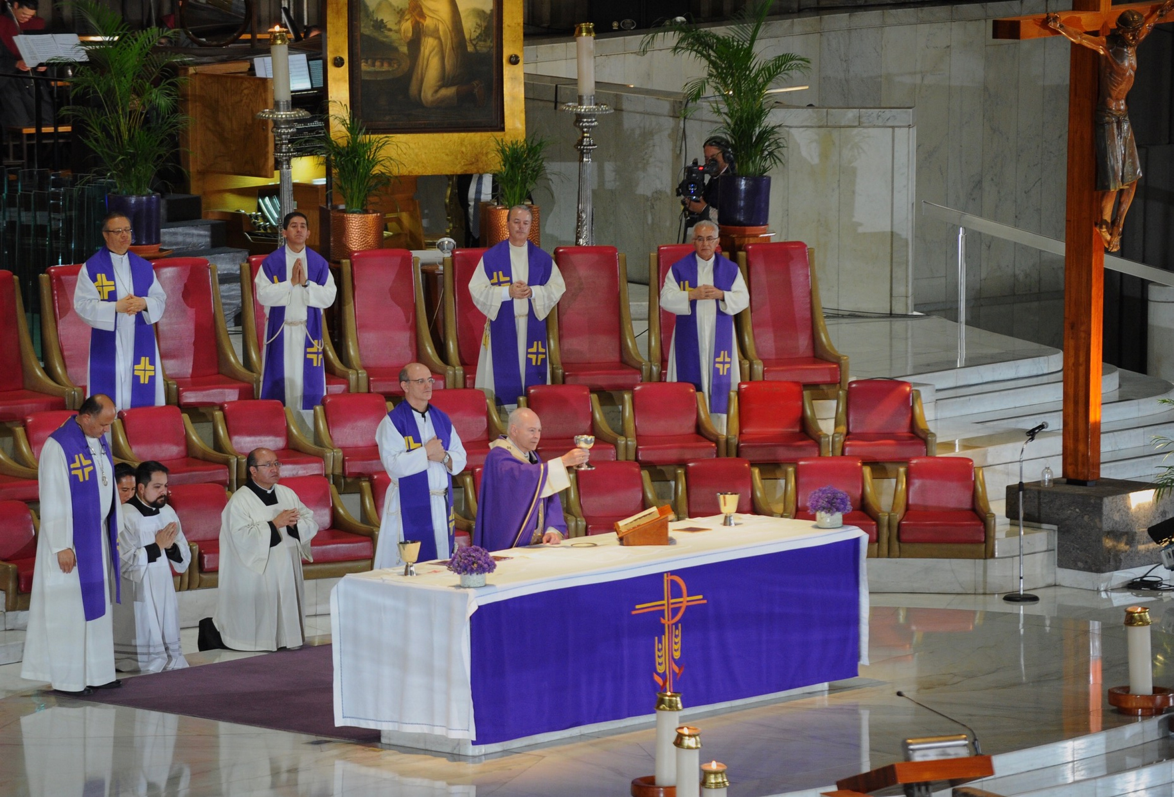 Misa dominical del Cardenal Aguiar Retes desde la Basílica de Guadalupe